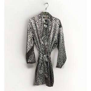 Disney Store 101 Dalmatians Black and White Polka Dot silky Robe sz L/XL